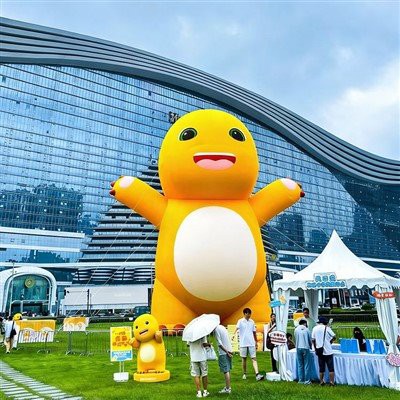 Nafukovací reklamní roztomilý kreslený malý dračí muž